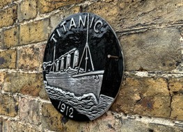 round aluminium Titanic plaque